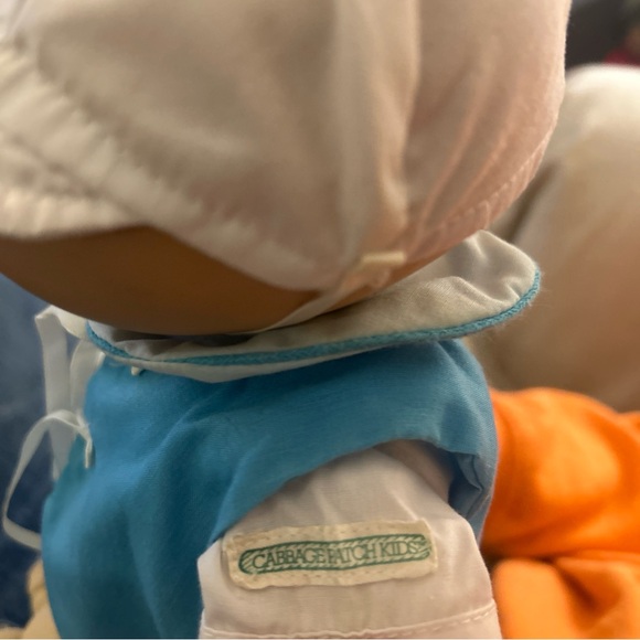 Vintage cabbage patch doll preemie with originalal outfit - Picture 2 of 9